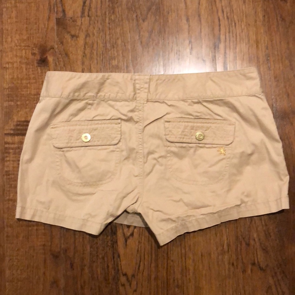 Express Shorts - Picture 2 of 2